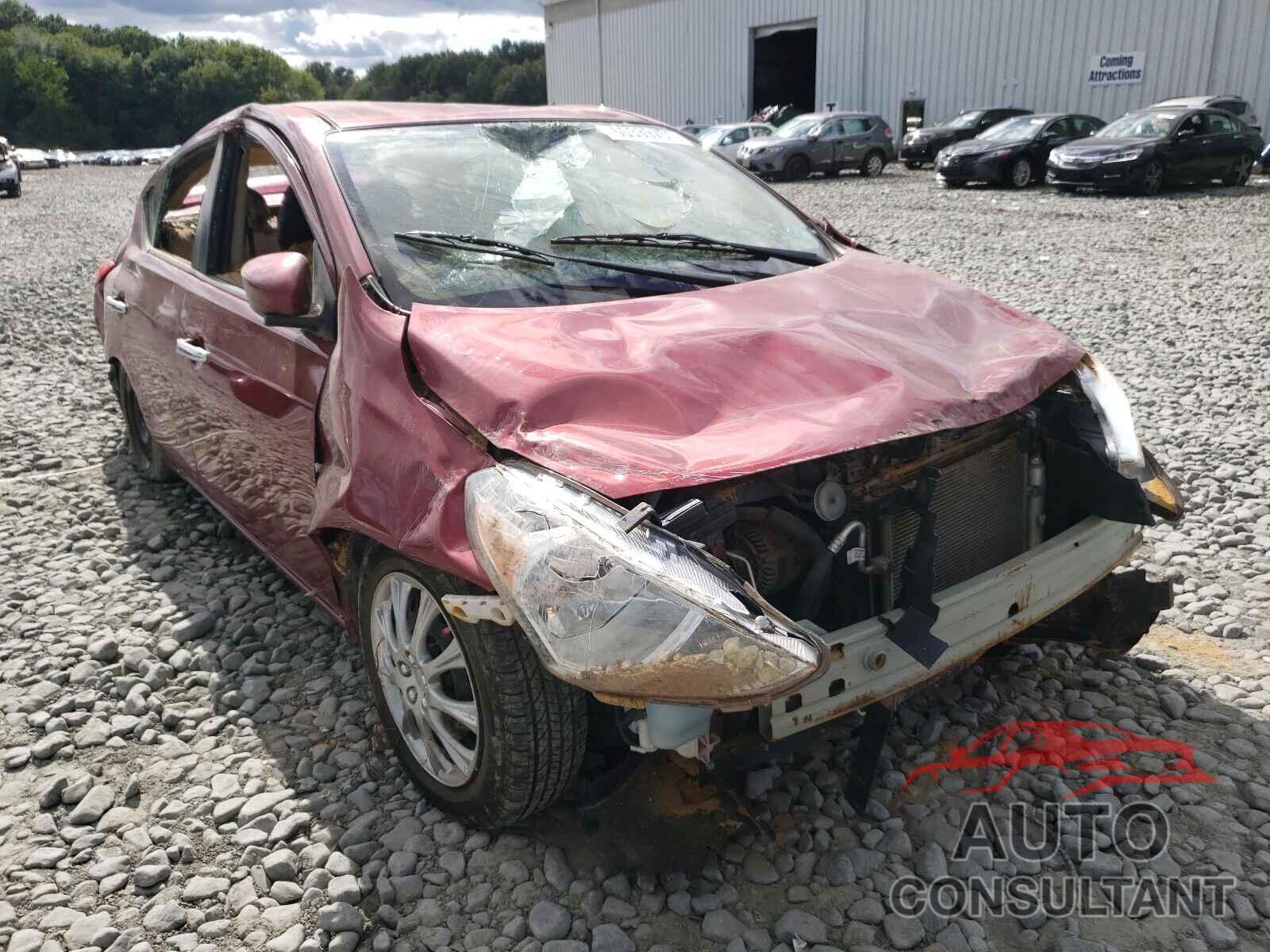 NISSAN VERSA 2018 - 3N1CN7APXJL842435
