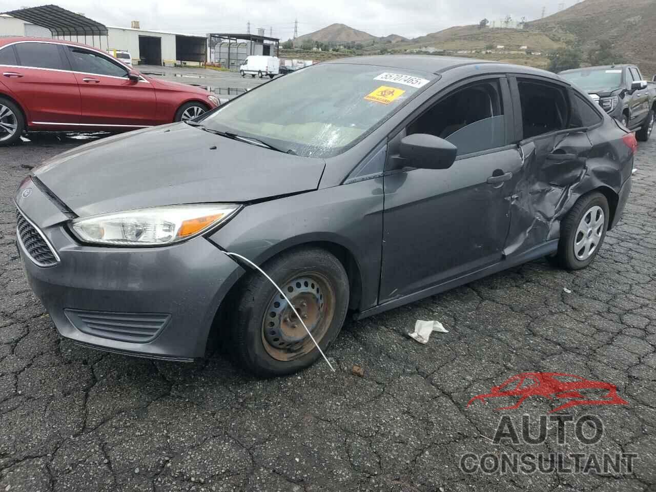 FORD FOCUS 2017 - 1FADP3E22HL219776