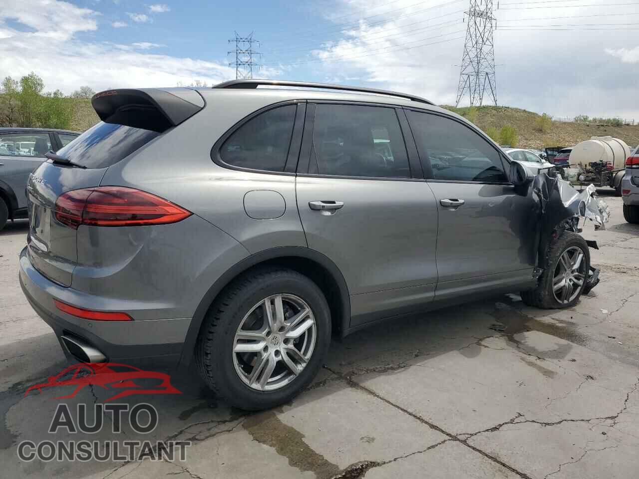PORSCHE CAYENNE 2016 - WP1AA2A25GKA15037
