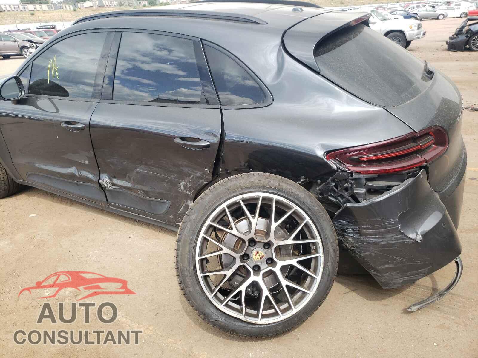 PORSCHE MACAN 2017 - WP1AA2A59HLB09735