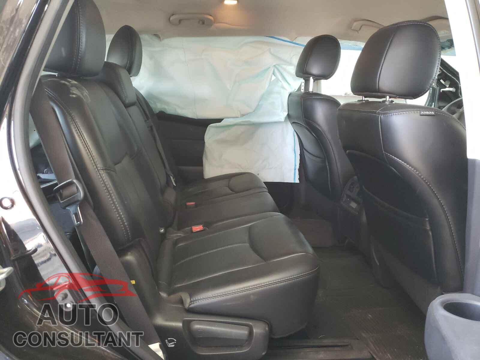 NISSAN PATHFINDER 2017 - 5N1DR2MM3HC635851