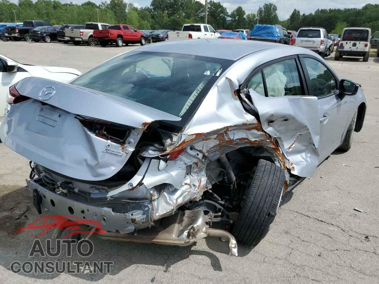 MAZDA 3 2017 - 3MZBN1V7XHM111375