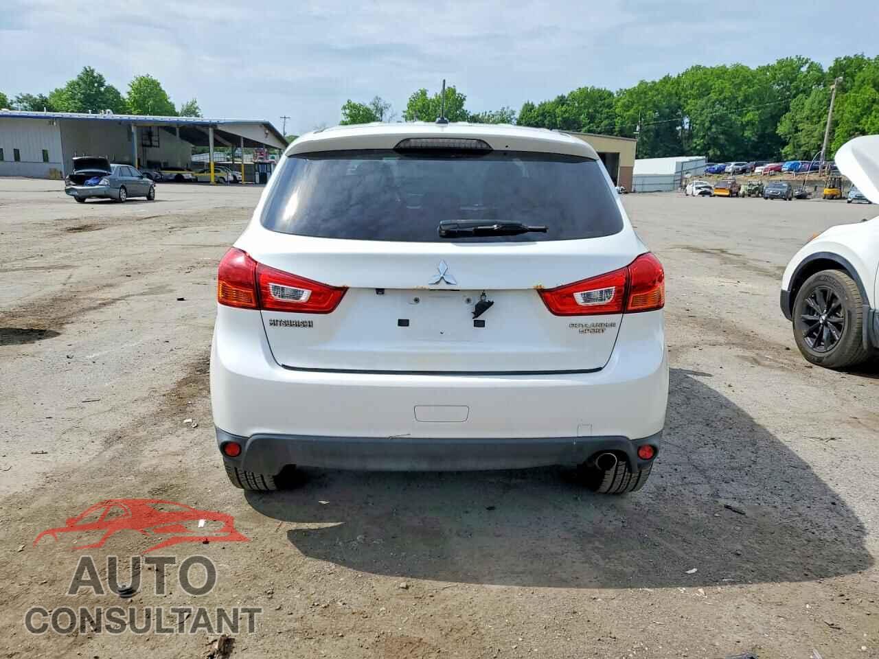 MITSUBISHI OUTLANDER 2015 - 4A4AR4AU9FE007715
