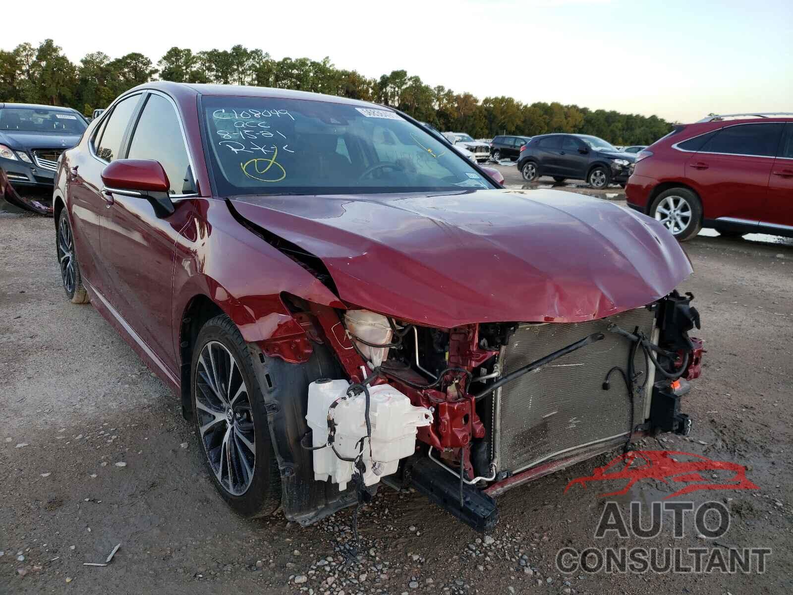 TOYOTA CAMRY 2018 - 4T1B11HKXJU587881