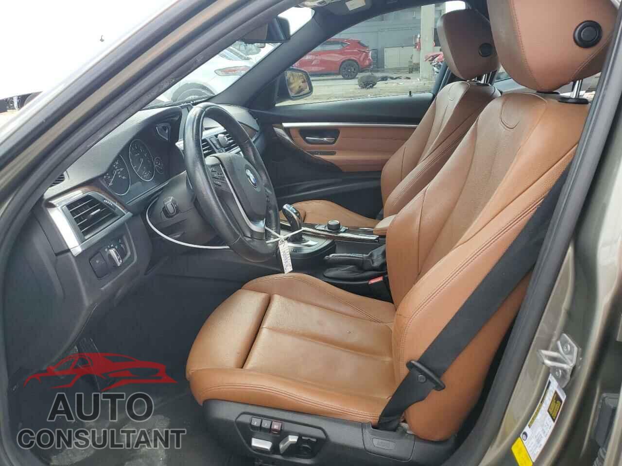 BMW 3 SERIES 2016 - WBA8E9G59GNT88382