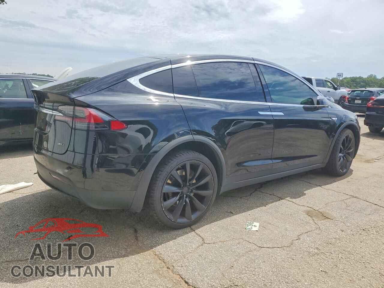 TESLA MODEL X 2016 - 5YJXCAE28GF002368