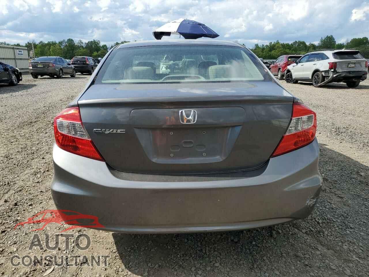 HONDA CIVIC 2012 - 2HGFB2F82CH570449