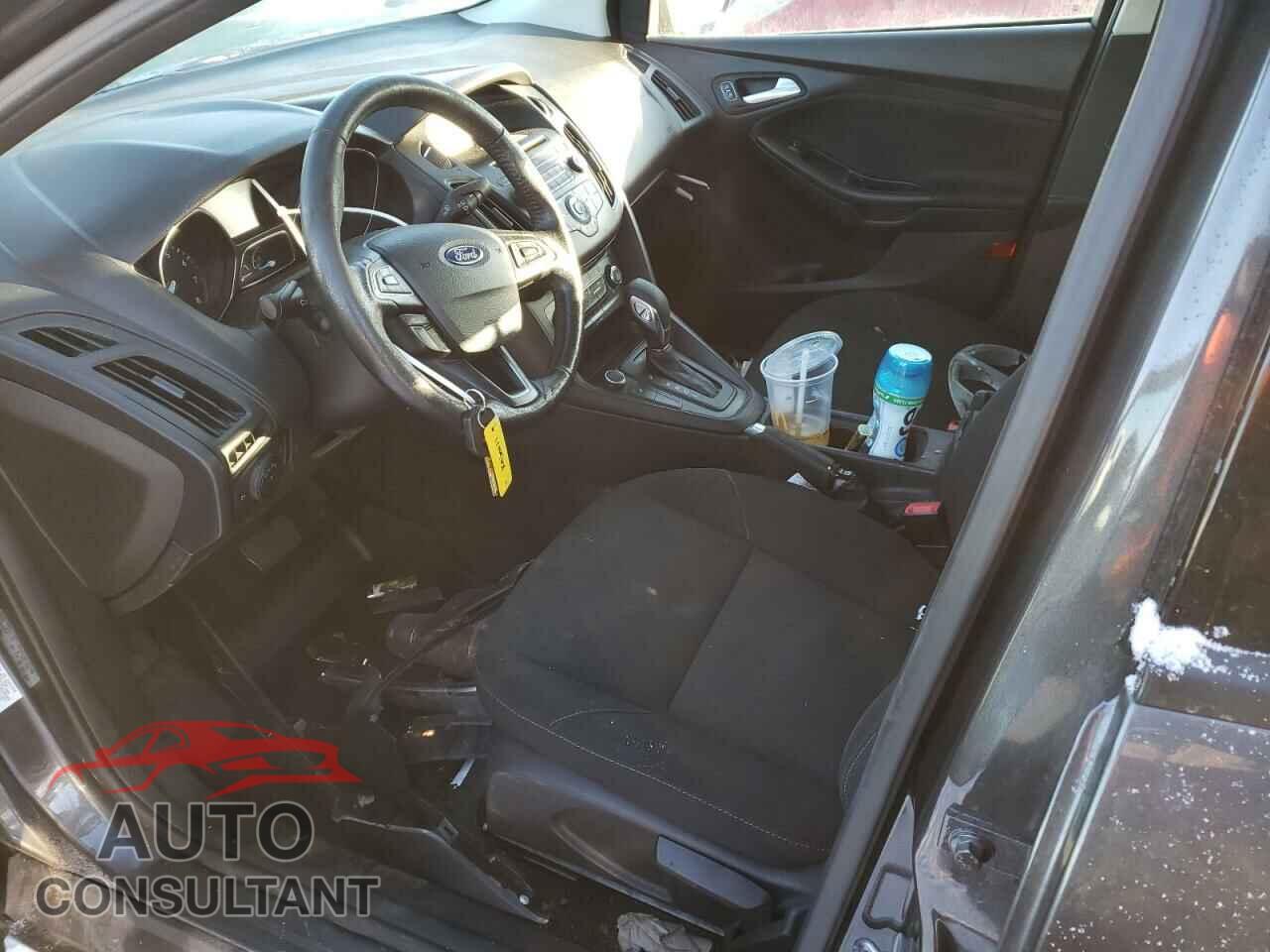 FORD FOCUS 2017 - 1FADP3F27HL213924