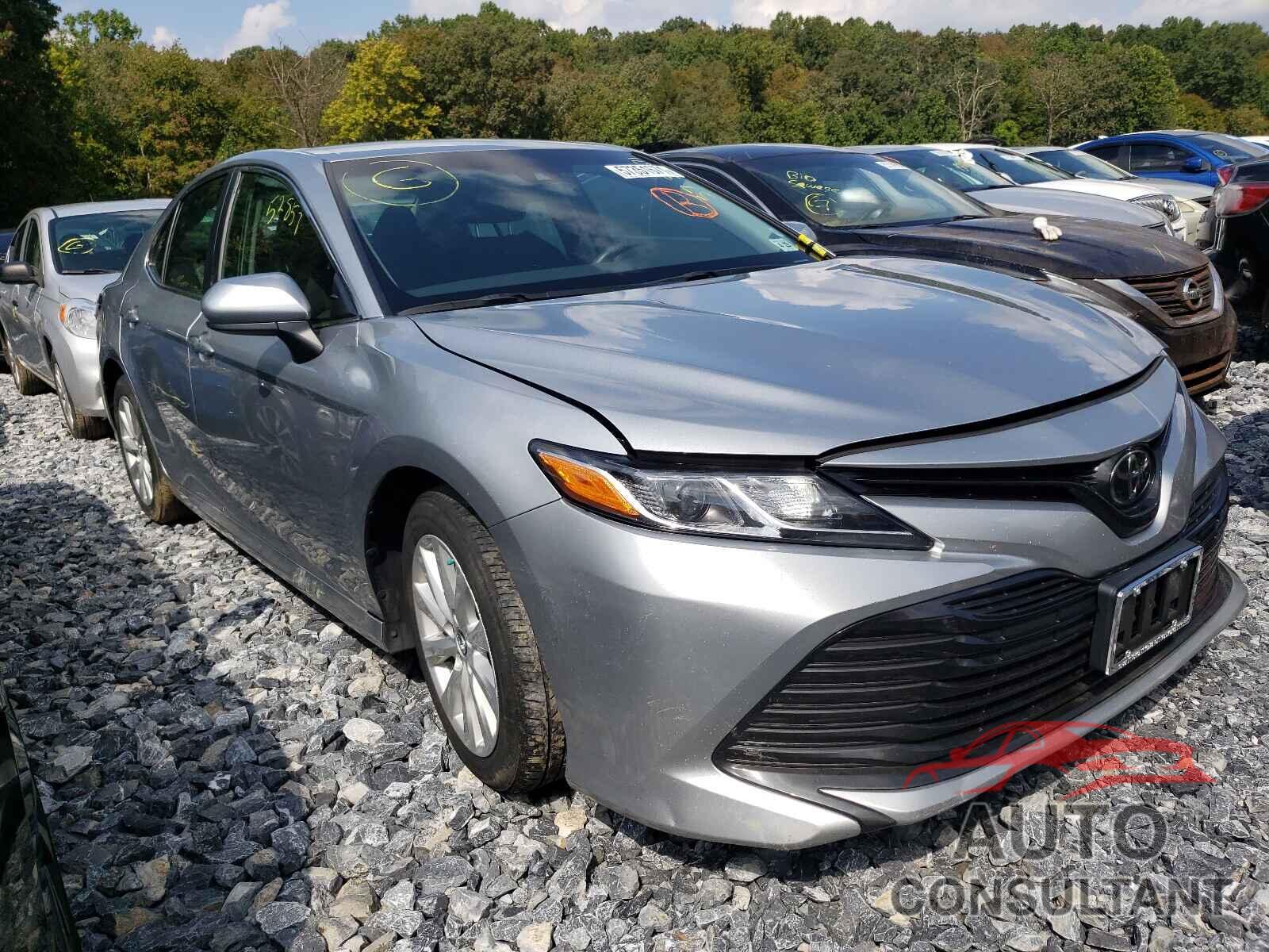 TOYOTA CAMRY 2018 - 4T1B11HK9JU078591