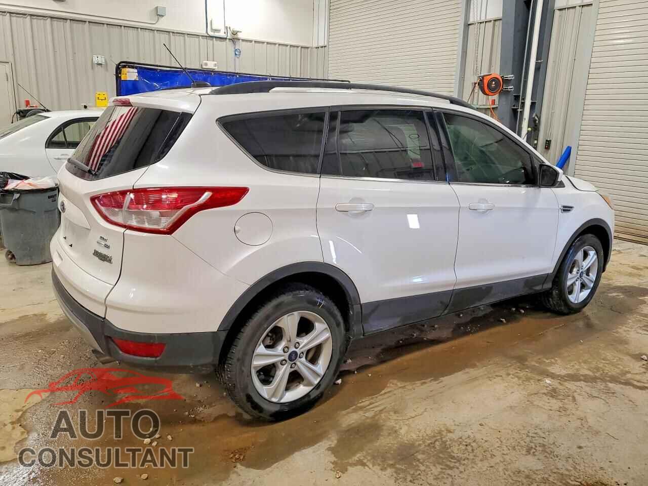 FORD ESCAPE 2015 - 1FMCU9G97FUB06520