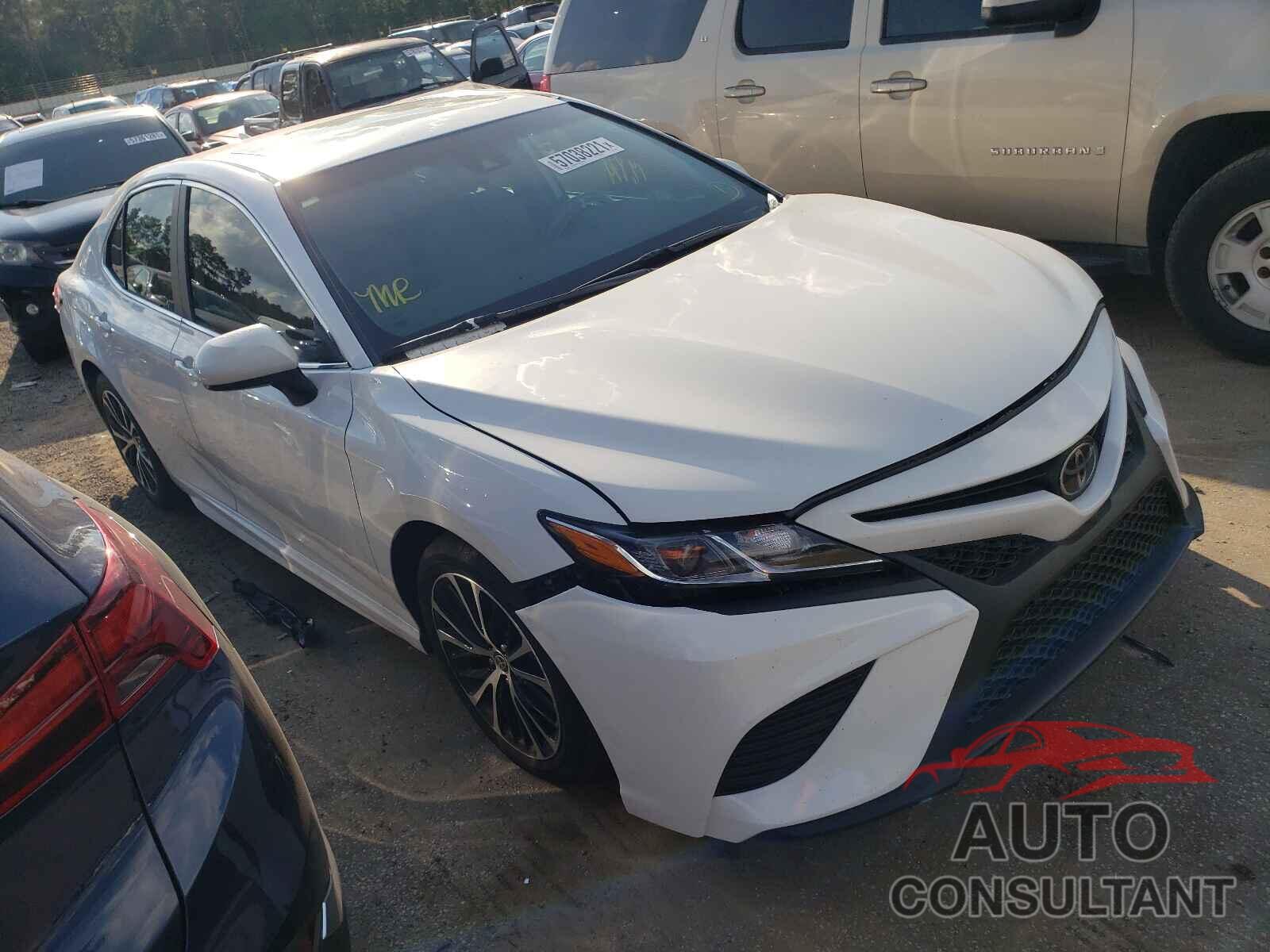 TOYOTA CAMRY 2020 - 4T1G11AK6LU970588