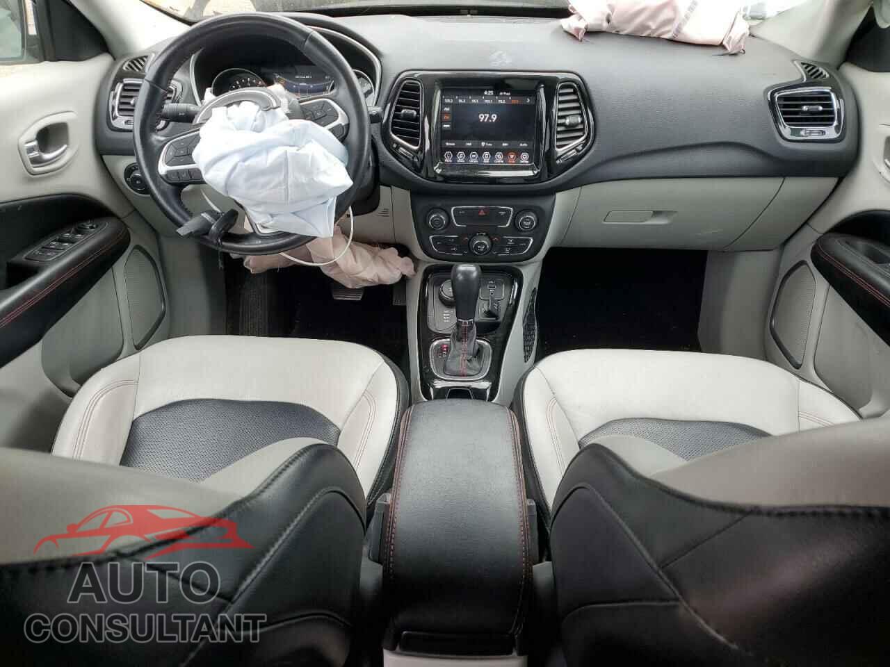 JEEP COMPASS 2020 - 3C4NJDCB8LT208965