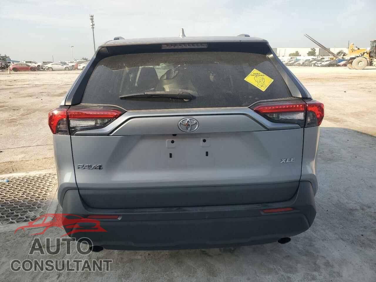 TOYOTA RAV4 2021 - 2T3W1RFV6MC098825