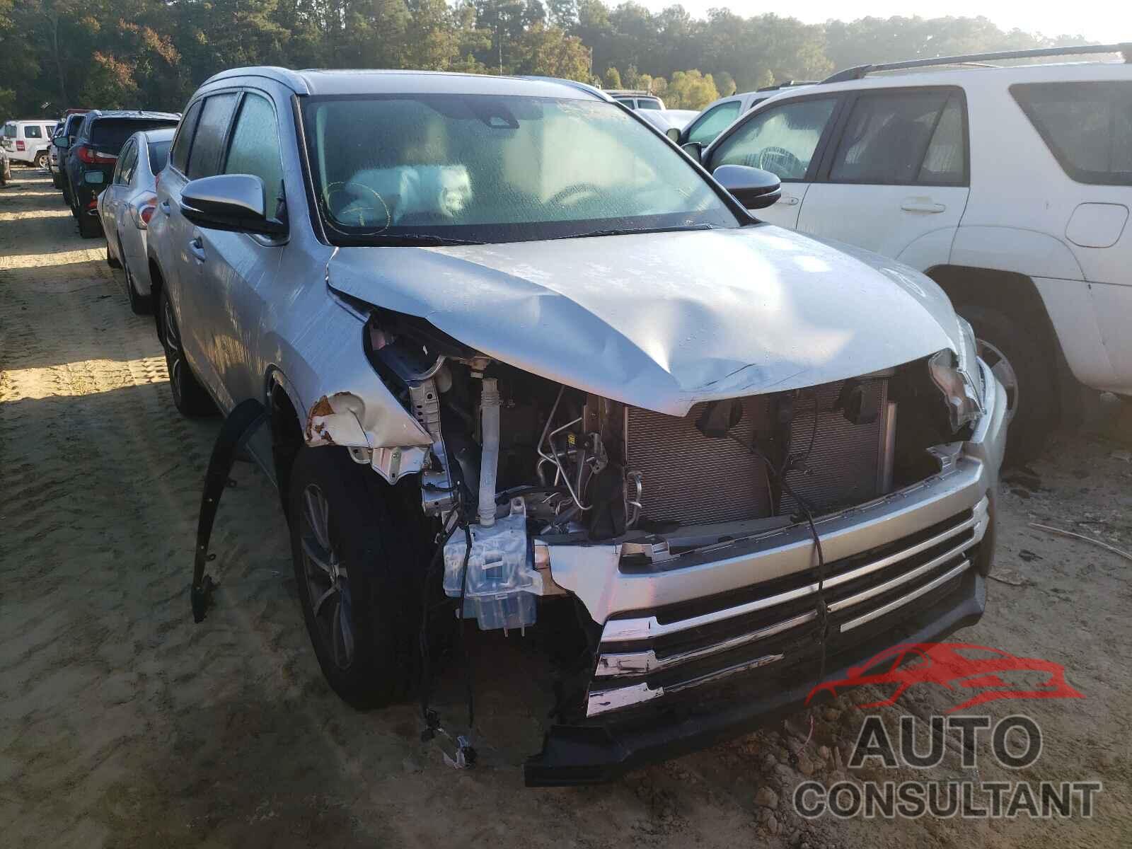 TOYOTA HIGHLANDER 2018 - 5TDJZRFH8JS561279
