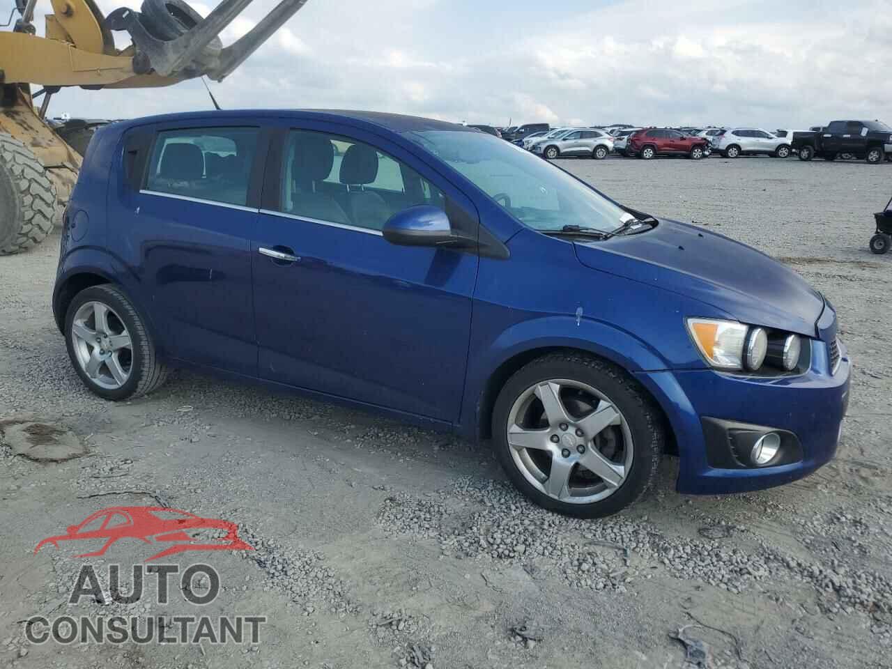 CHEVROLET SONIC 2014 - 1G1JE6SB4E4178266