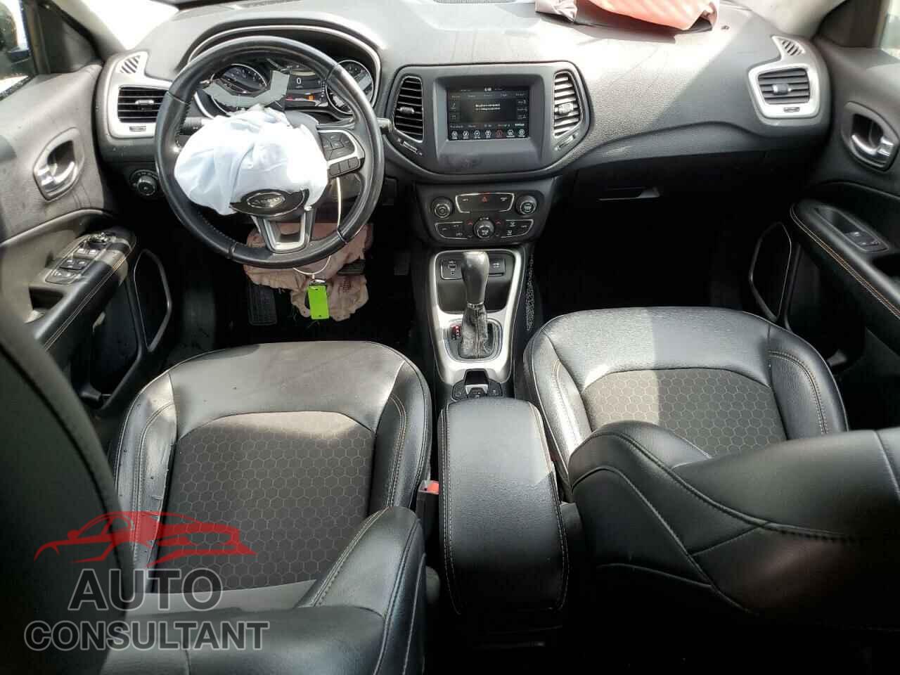 JEEP COMPASS 2019 - 3C4NJCBB1KT838367