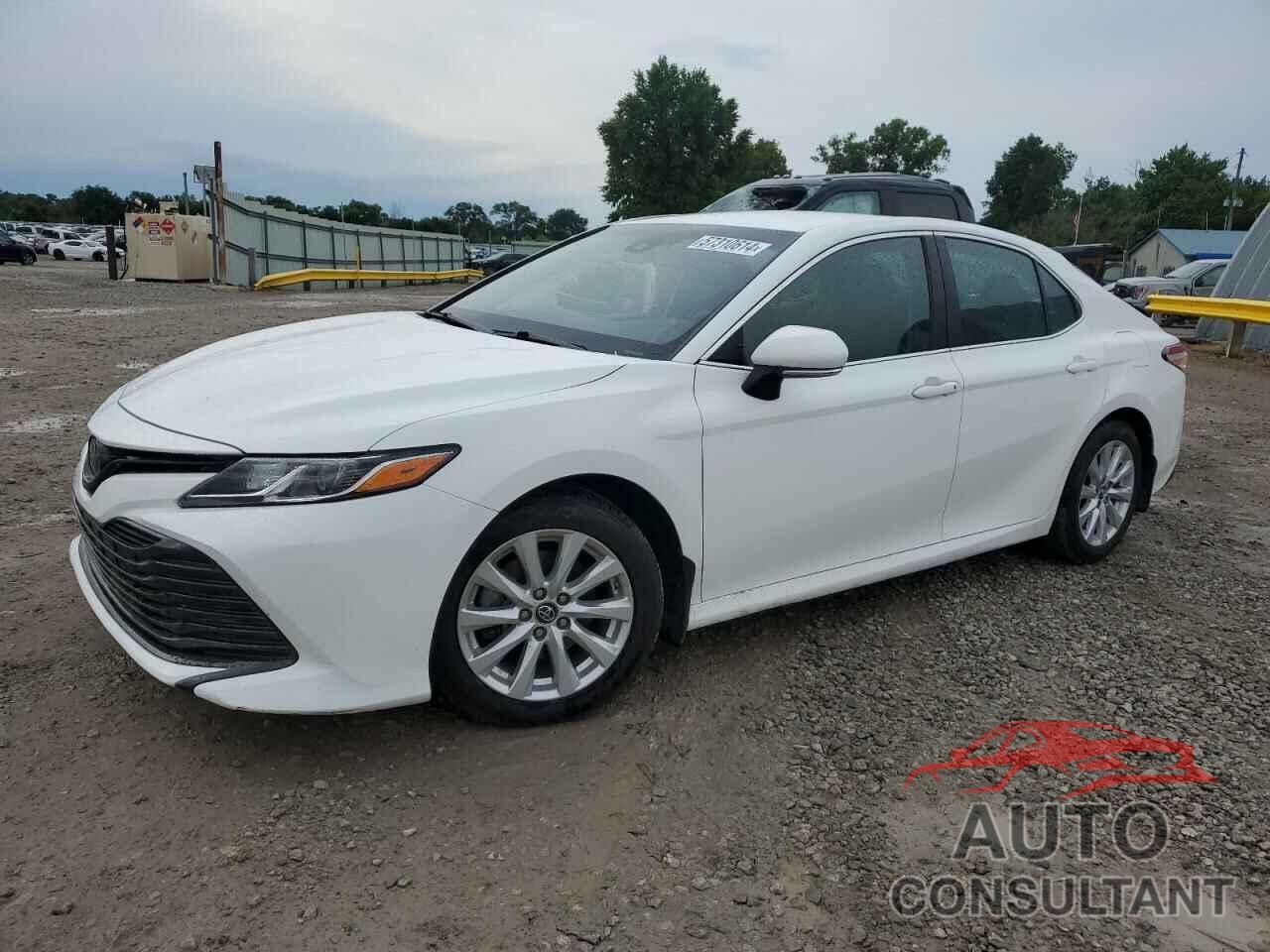 TOYOTA CAMRY 2018 - 4T1B11HK5JU098515