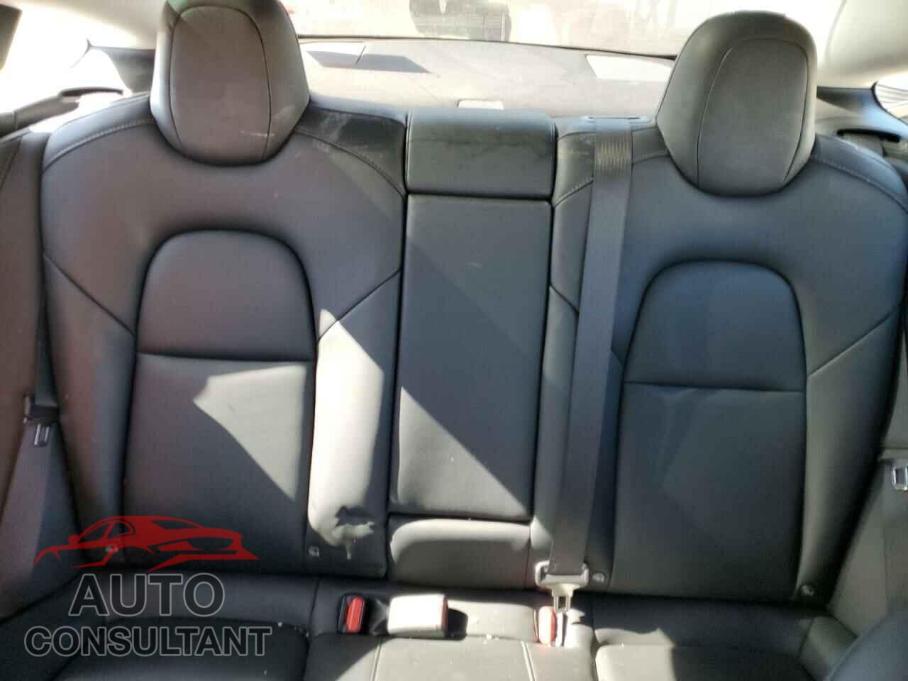 TESLA MODEL 3 2022 - 5YJ3E1EB7NF294701