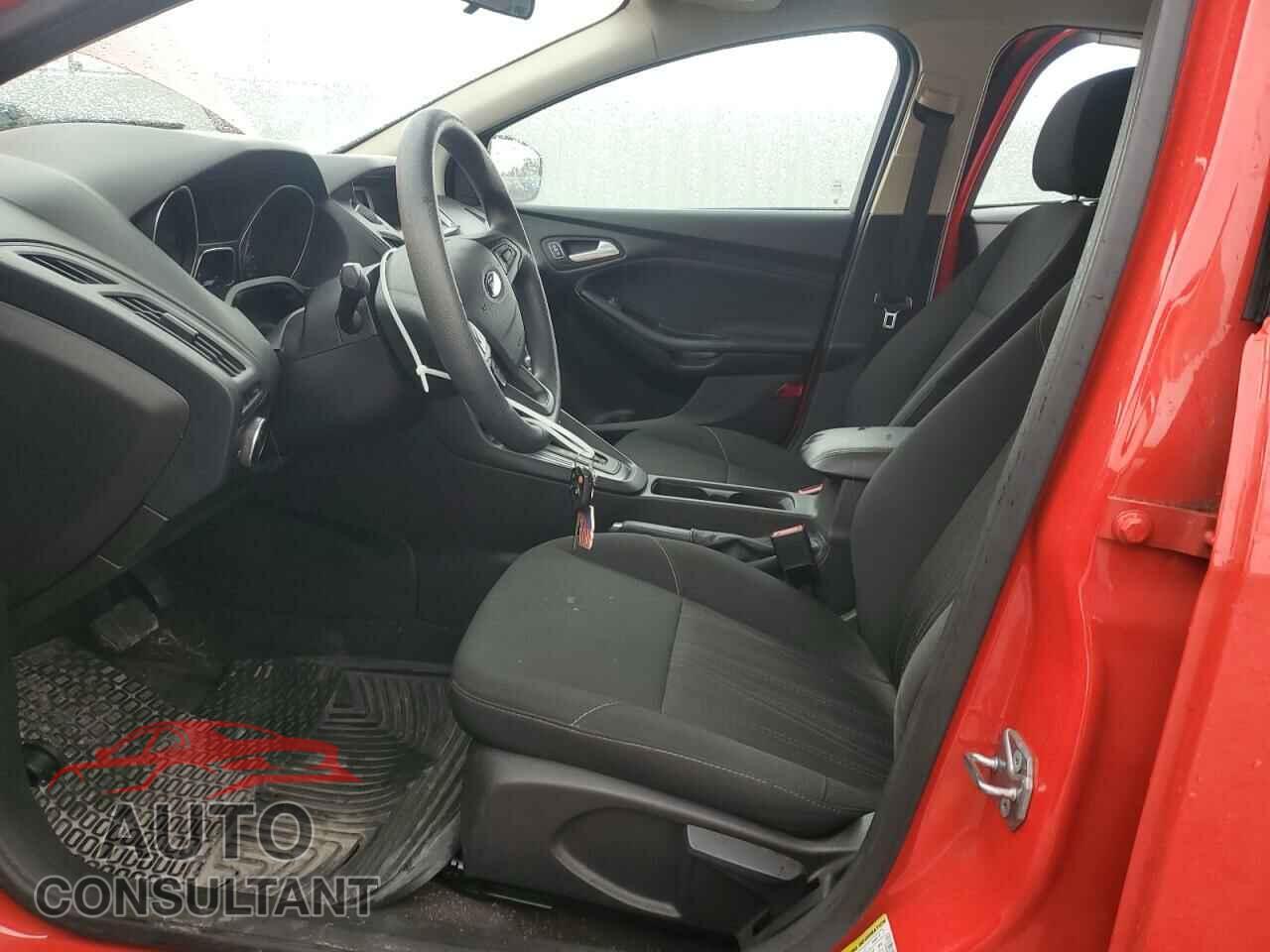 FORD FOCUS 2016 - 1FADP3F28GL288386