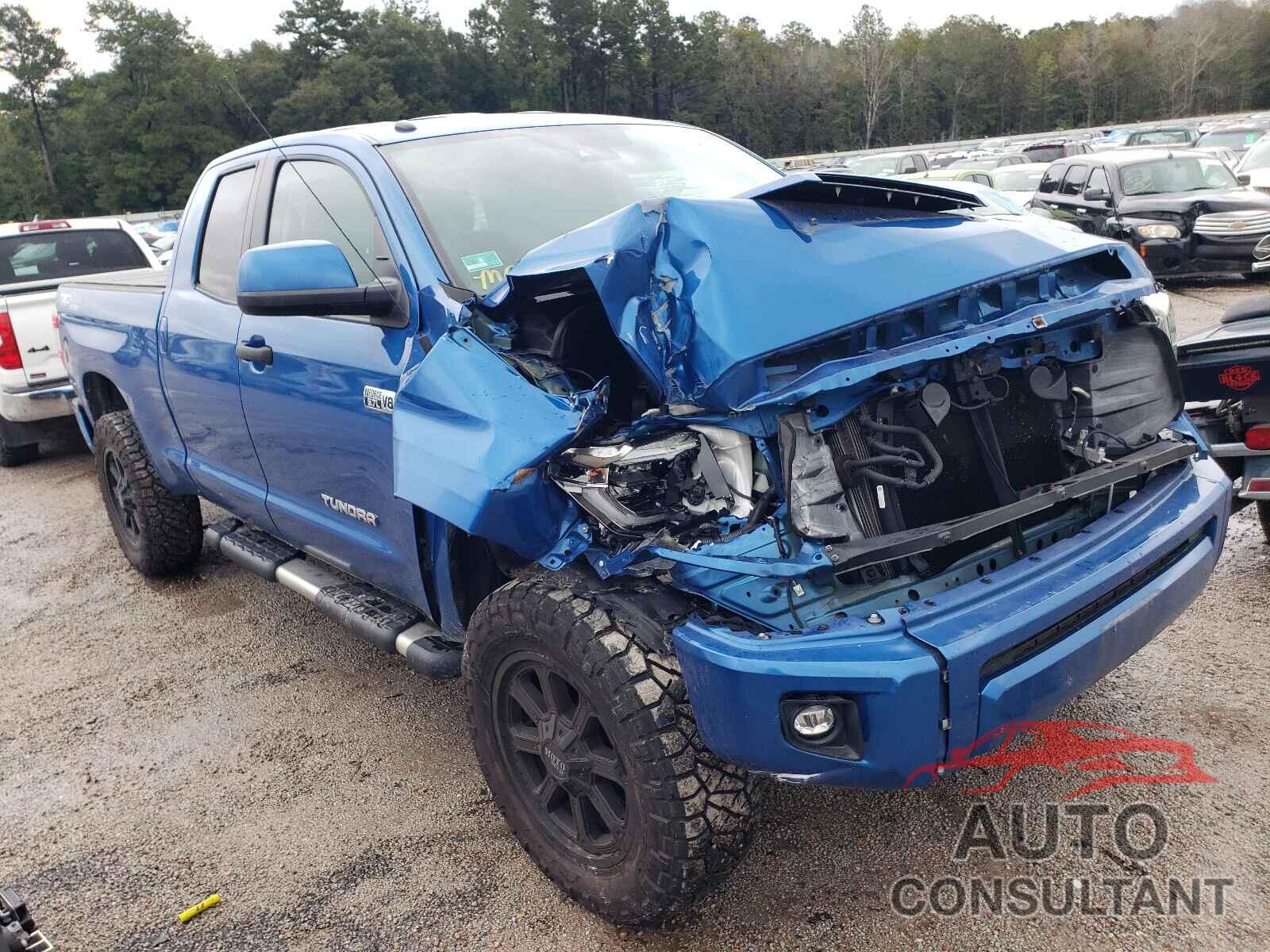 TOYOTA TUNDRA 2018 - 5TFUY5F12JX736678