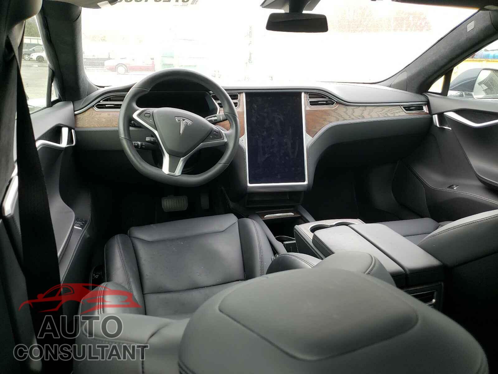 TESLA MODEL S 2017 - 5YJSA1E2XHF230325