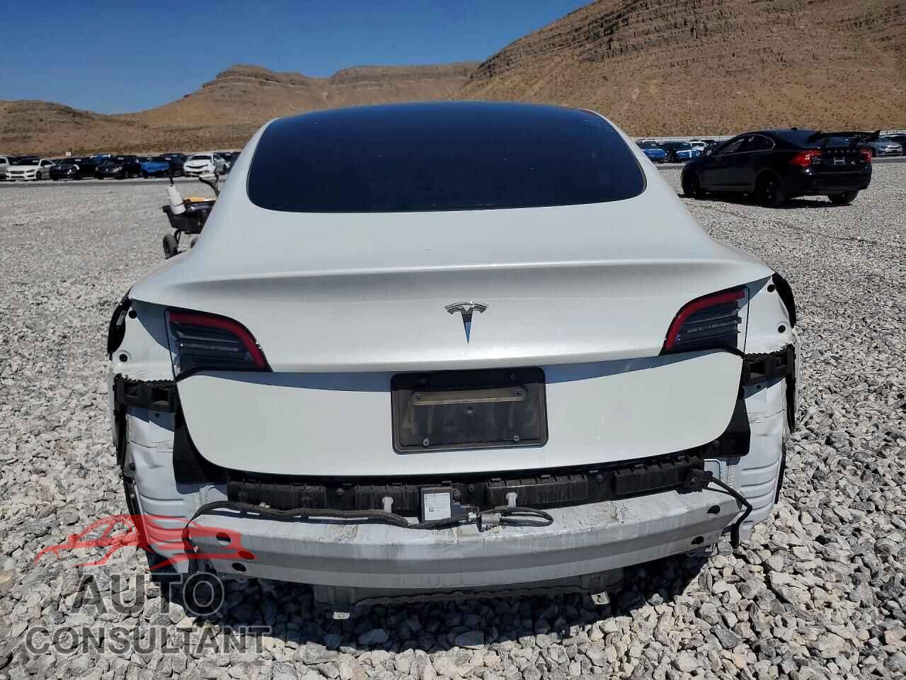 TESLA MODEL 3 2023 - 5YJ3E1EA2PF586718