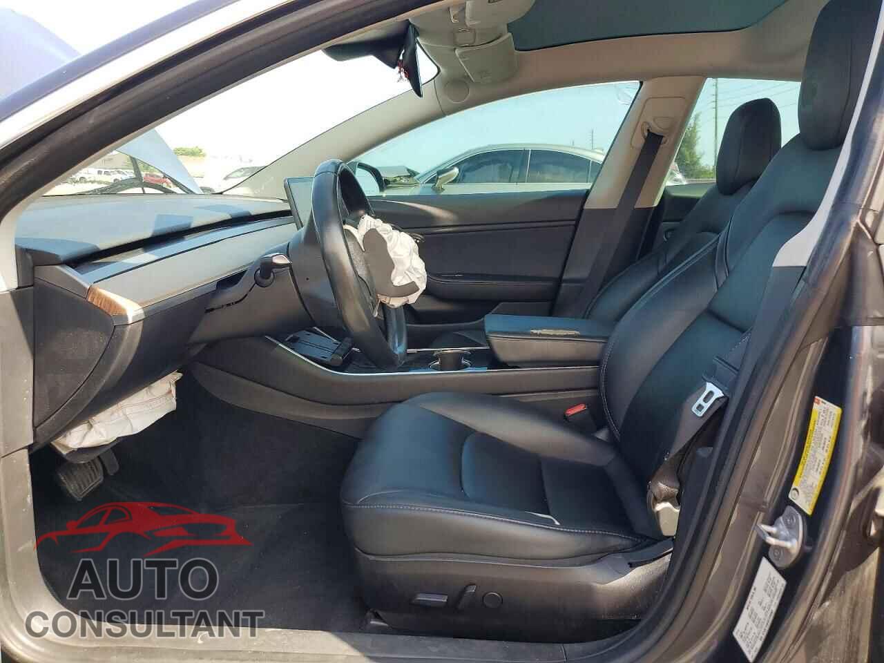TESLA MODEL 3 2019 - 5YJ3E1EB3KF209588