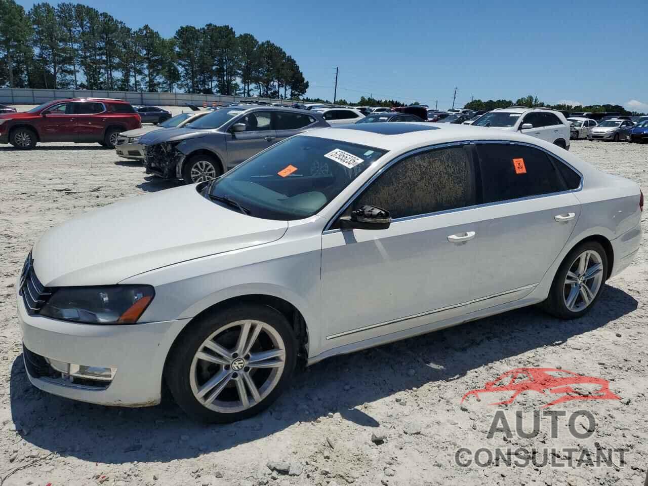 VOLKSWAGEN PASSAT 2013 - 1VWCN7A33DC012676