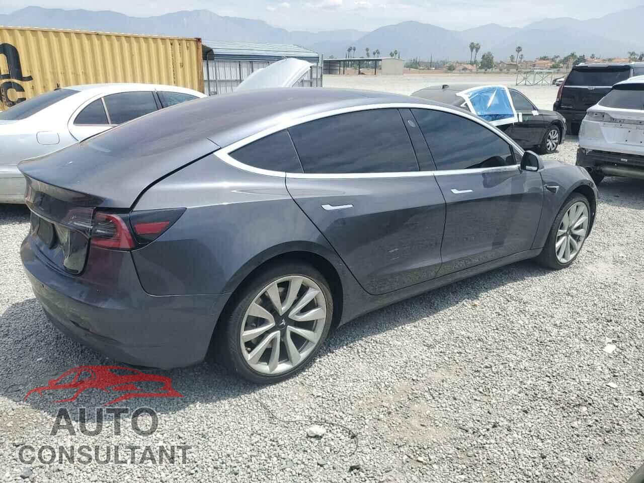 TESLA MODEL 3 2018 - 5YJ3E1EA1JF010853