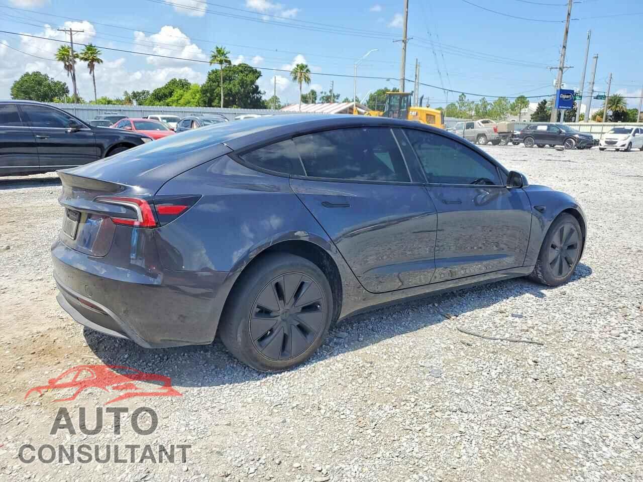 TESLA MODEL 3 2024 - 5YJ3E1EA8RF854495