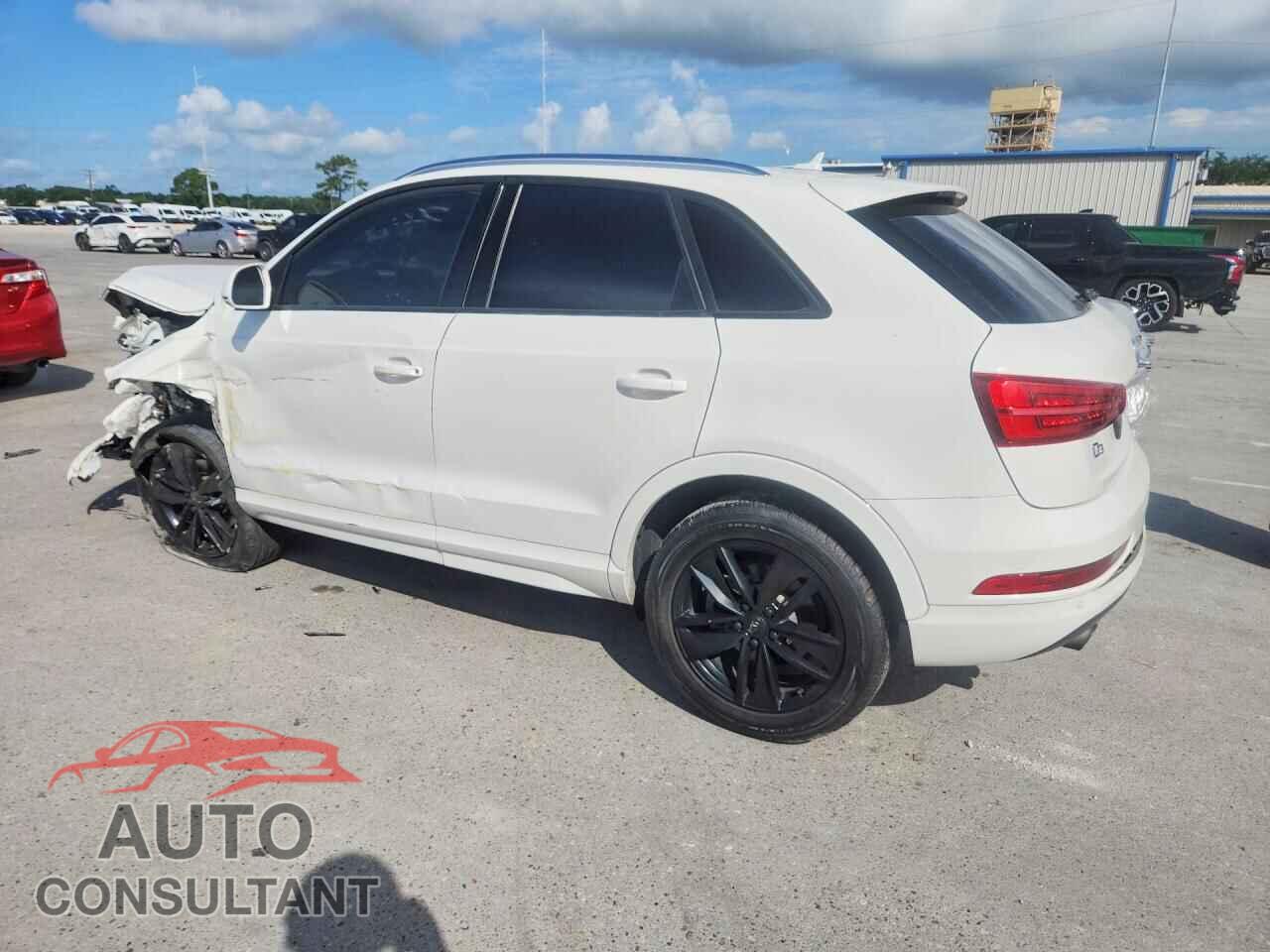 AUDI Q3 2017 - WA1BCCFS5HR016335