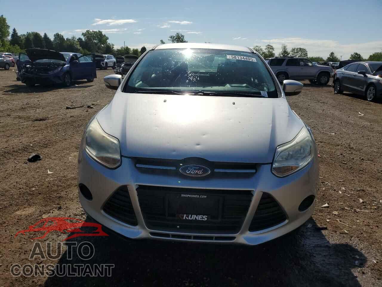 FORD FOCUS 2013 - 1FADP3F22DL284426