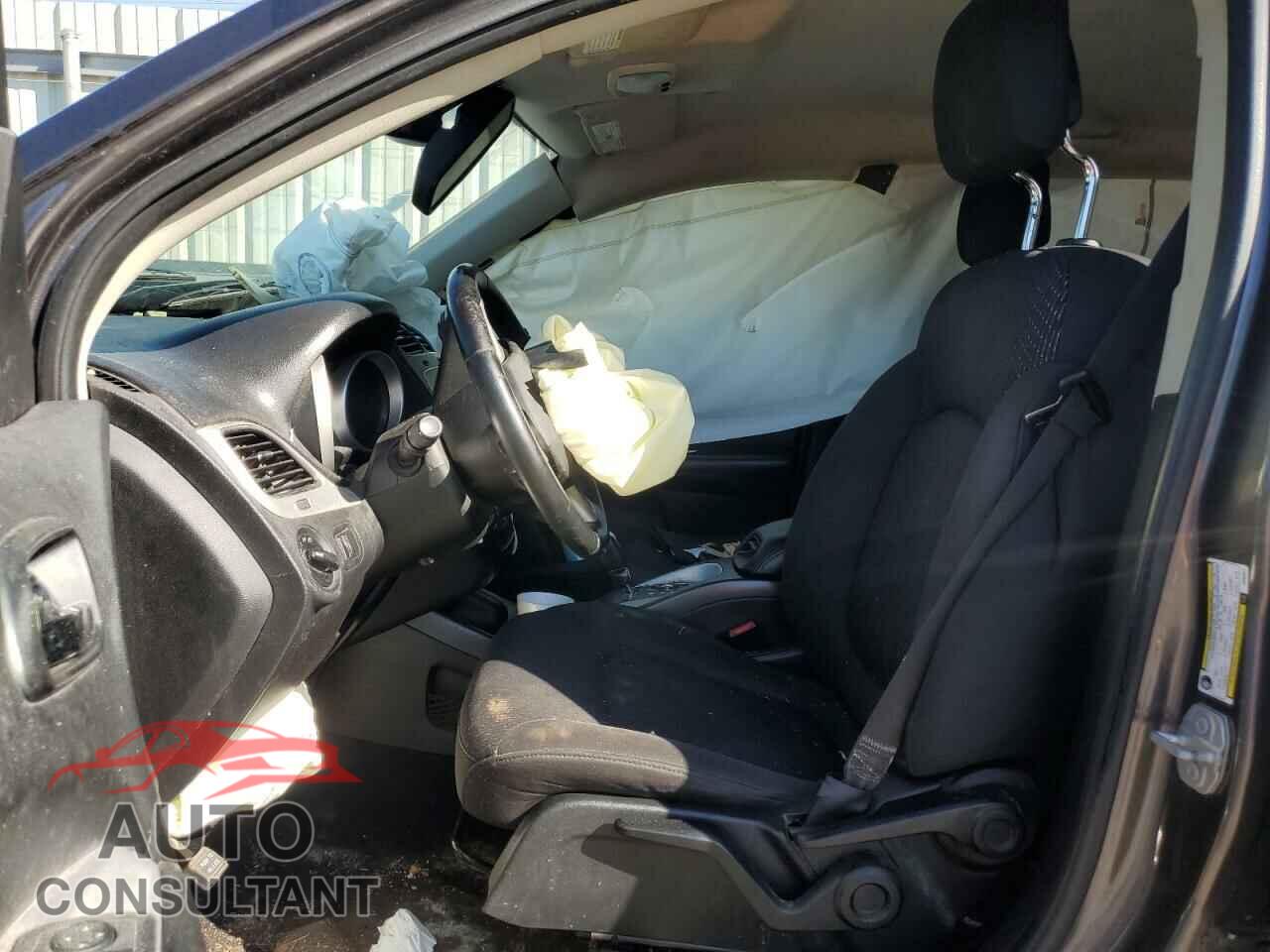 DODGE JOURNEY 2018 - 3C4PDCAB9JT497011