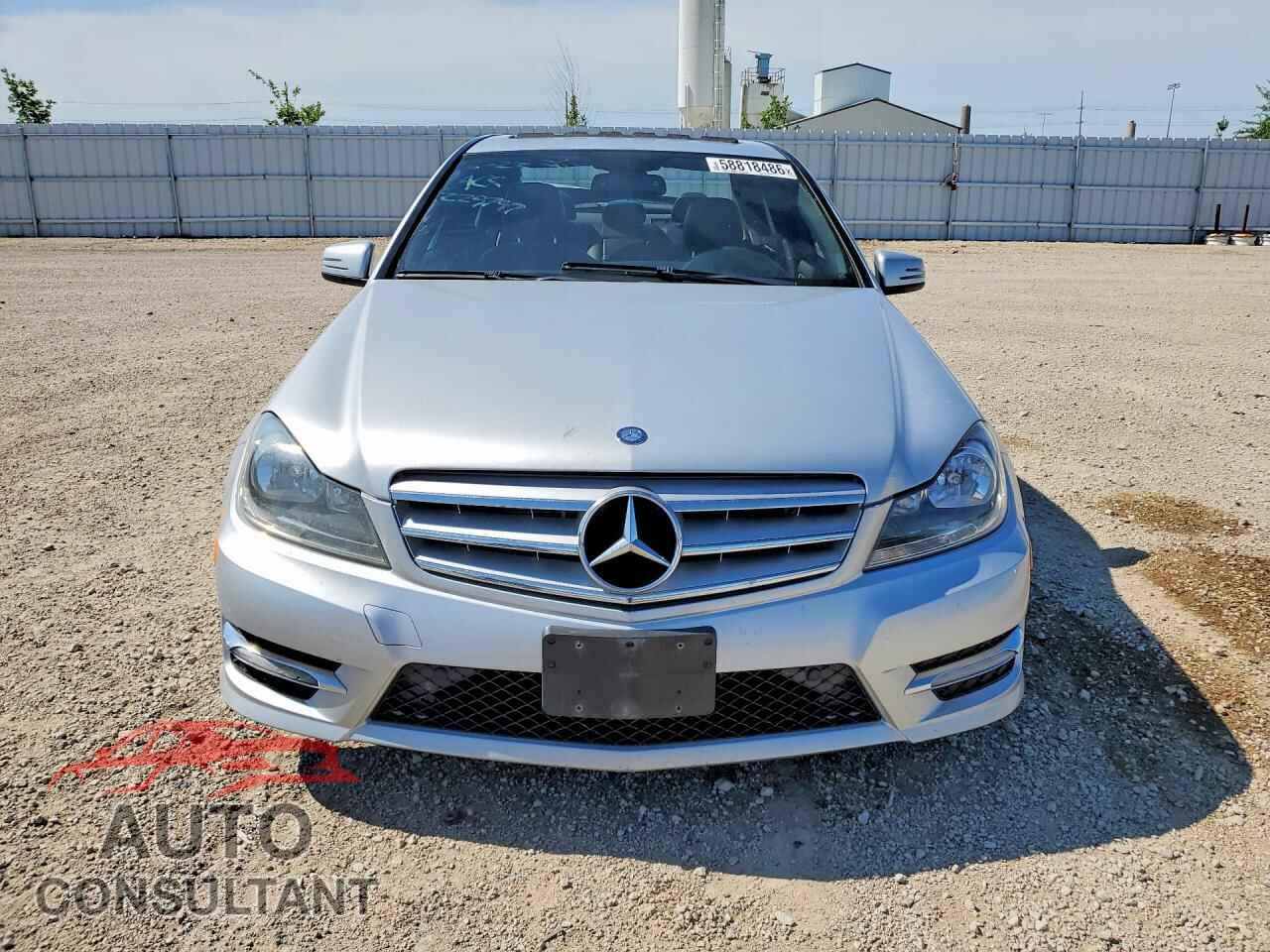 MERCEDES-BENZ C-CLASS 2012 - WDDGF8BB6CR229797