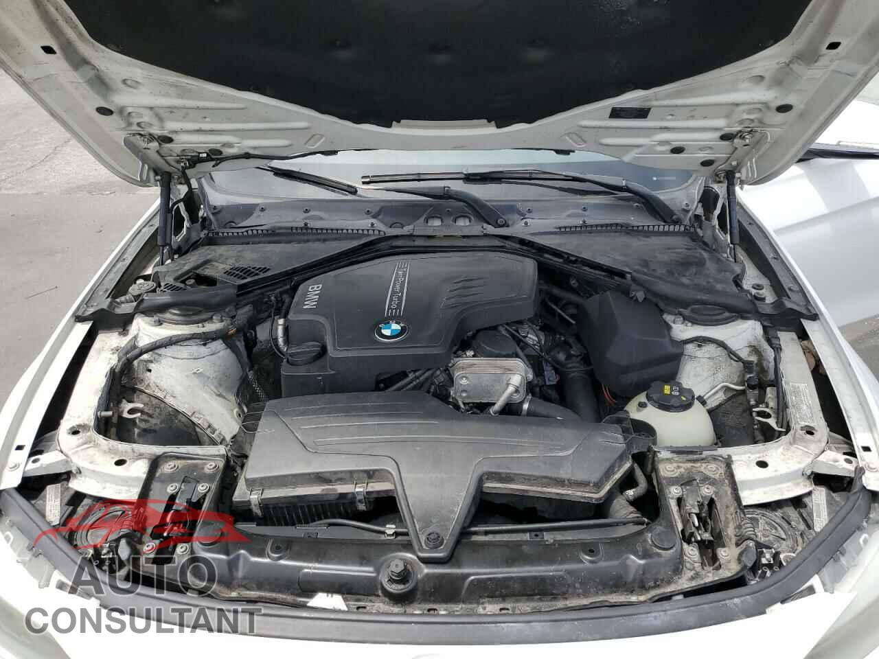 BMW 3 SERIES 2015 - WBA3B1G56FNT02268
