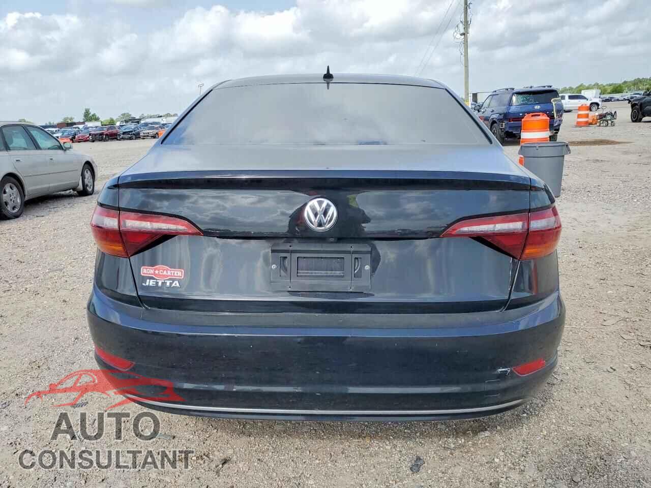 VOLKSWAGEN JETTA 2019 - 3VWC57BU0KM090884