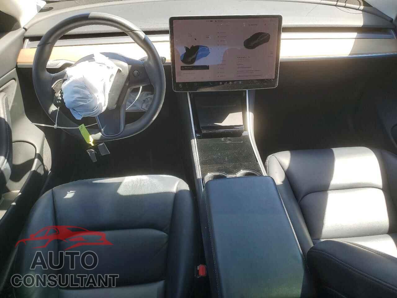 TESLA MODEL 3 2019 - 5YJ3E1EB5KF386823