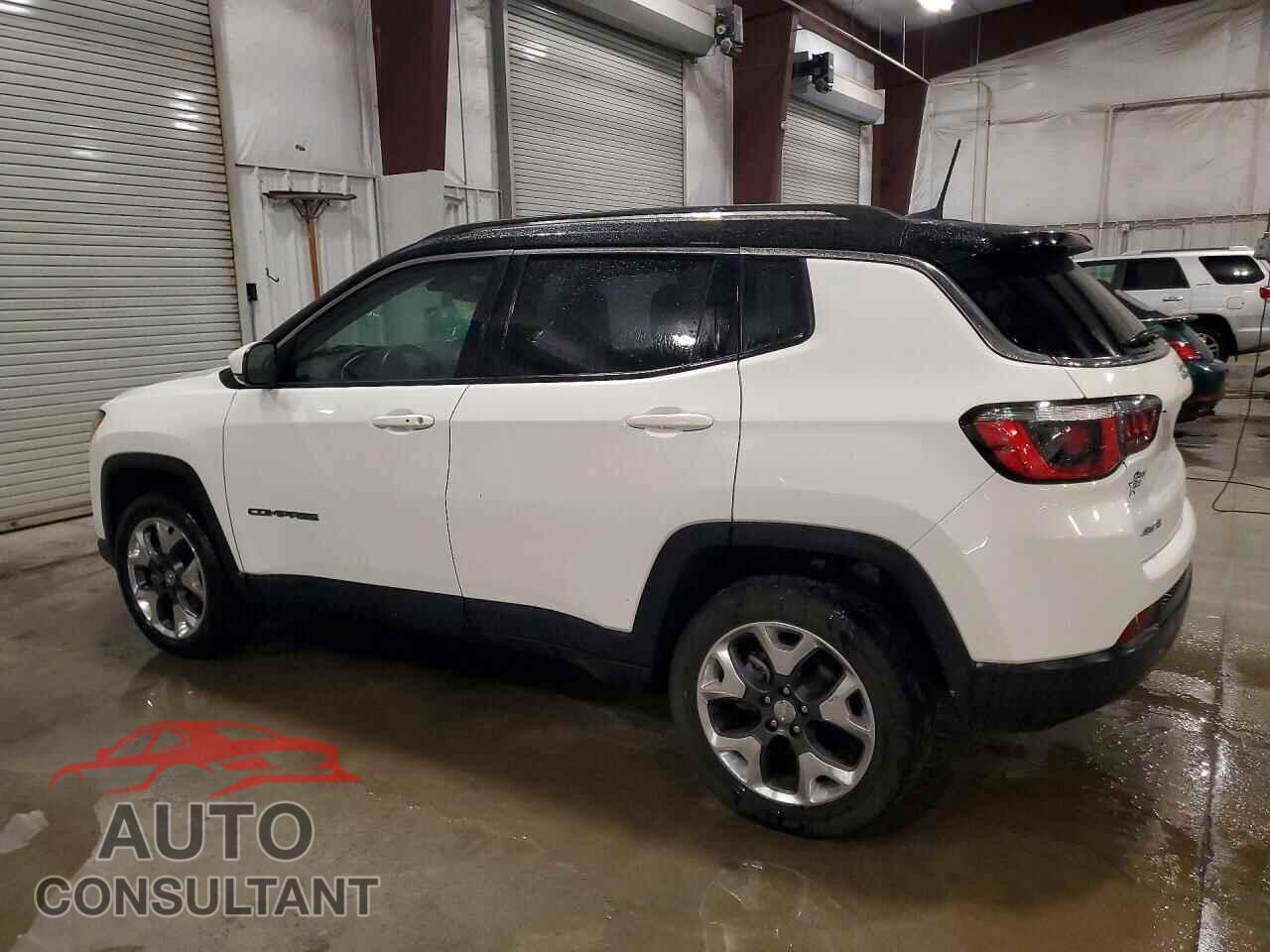 JEEP COMPASS 2018 - 3C4NJDCB2JT192114