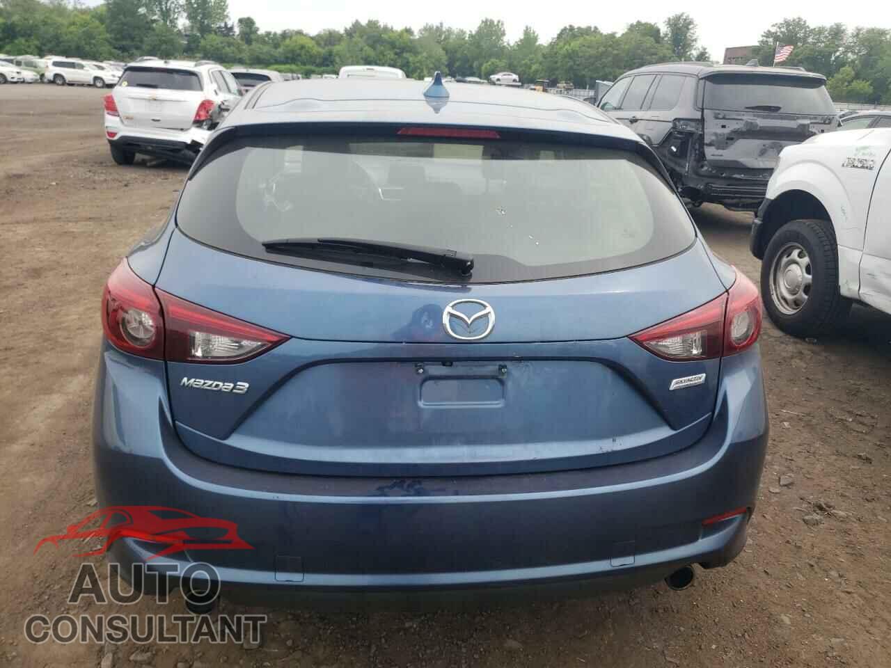MAZDA 3 2018 - 3MZBN1M39JM260137