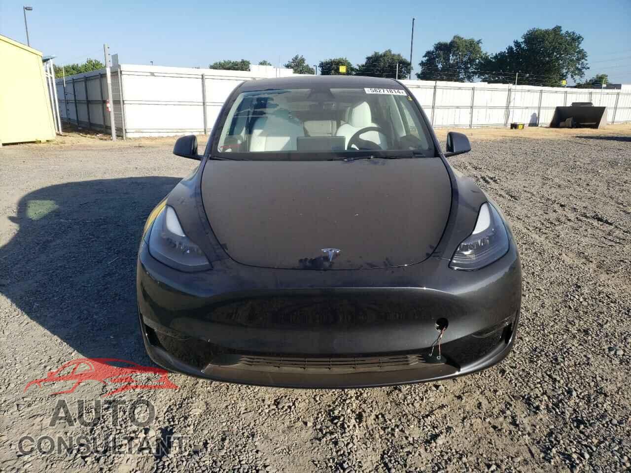 TESLA MODEL Y 2024 - 7SAYGDEE4RF004418