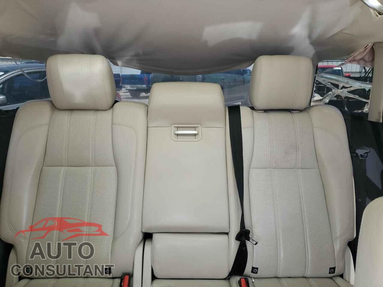 LAND ROVER RANGEROVER 2017 - SALGS2FE8HA330412