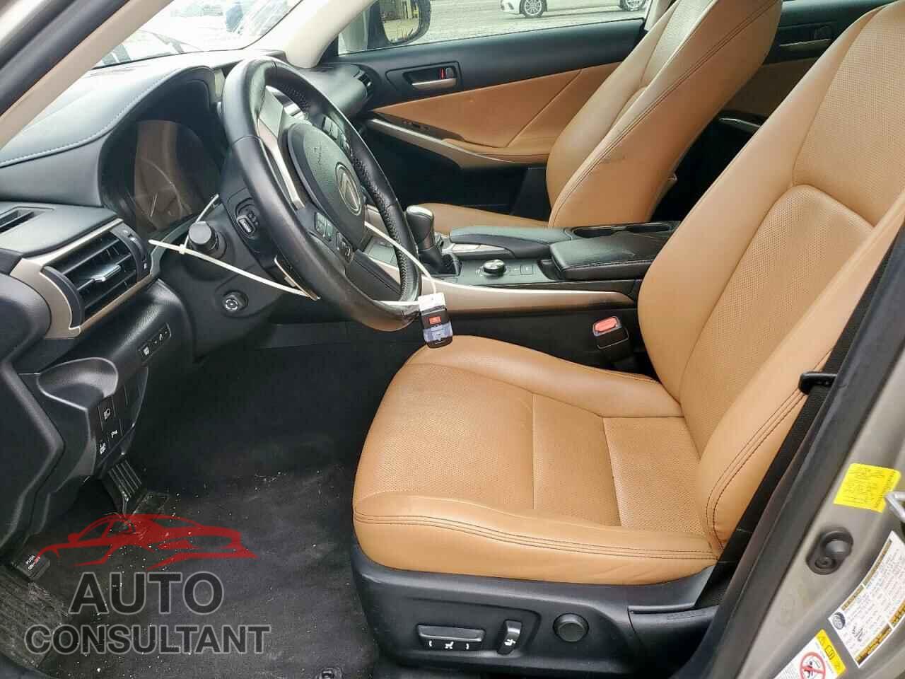 LEXUS IS 2018 - JTHBA1D22J5072649
