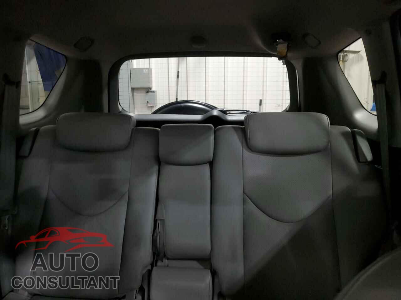 TOYOTA RAV4 2011 - 2T3DF4DV9BW105373