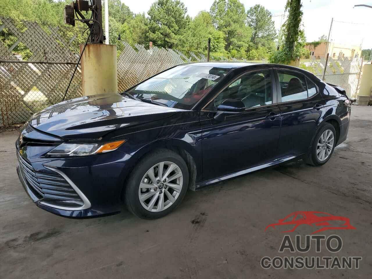 TOYOTA CAMRY 2022 - 4T1C11AK0NU624571