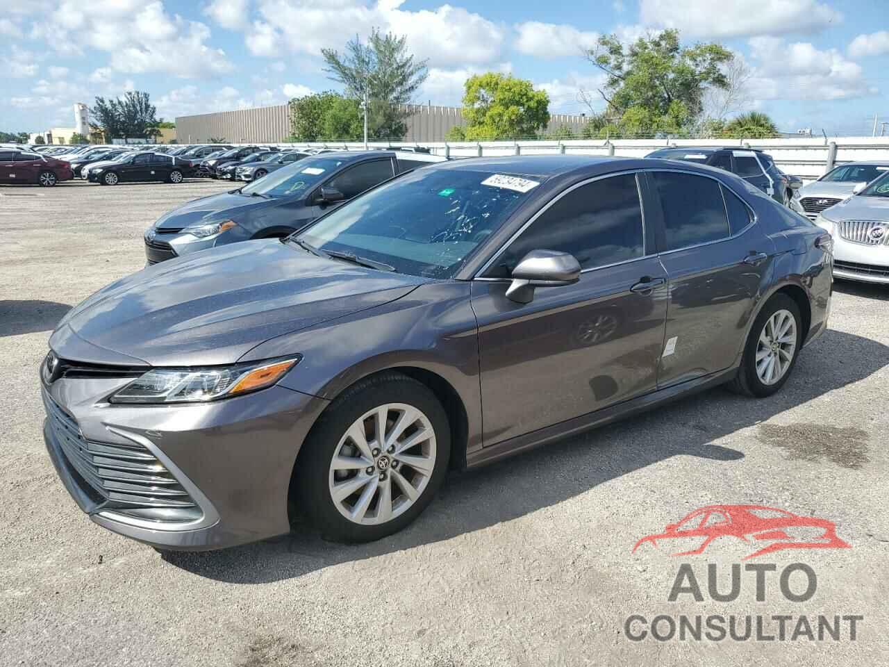 TOYOTA CAMRY 2022 - 4T1C11AKXNU033356