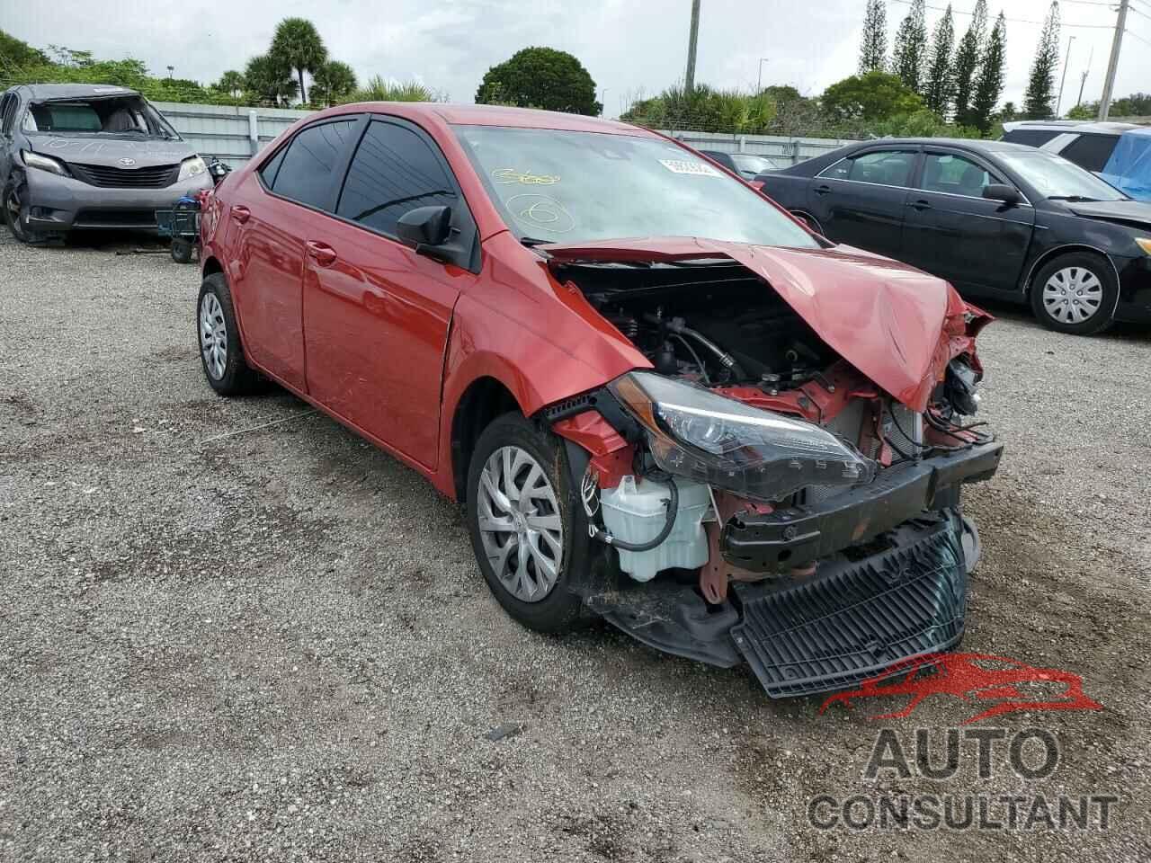 TOYOTA COROLLA 2018 - 5YFBURHE5JP848304