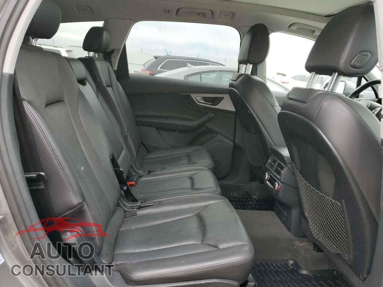 AUDI Q7 2017 - WA1LAAF75HD045101