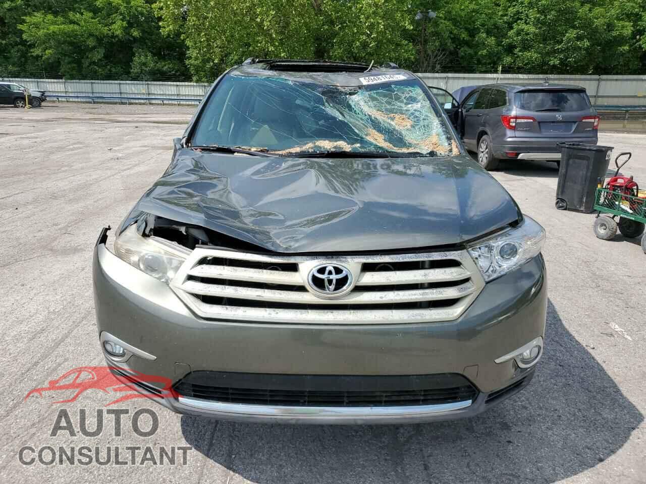 TOYOTA HIGHLANDER 2012 - 5TDDK3EH1CS157047