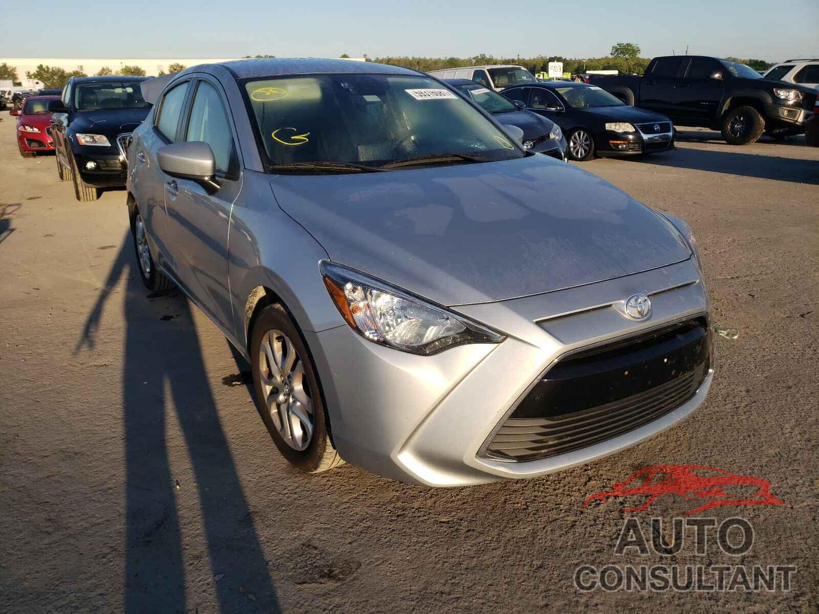 TOYOTA YARIS 2018 - 3MYDLBYV7JY328013