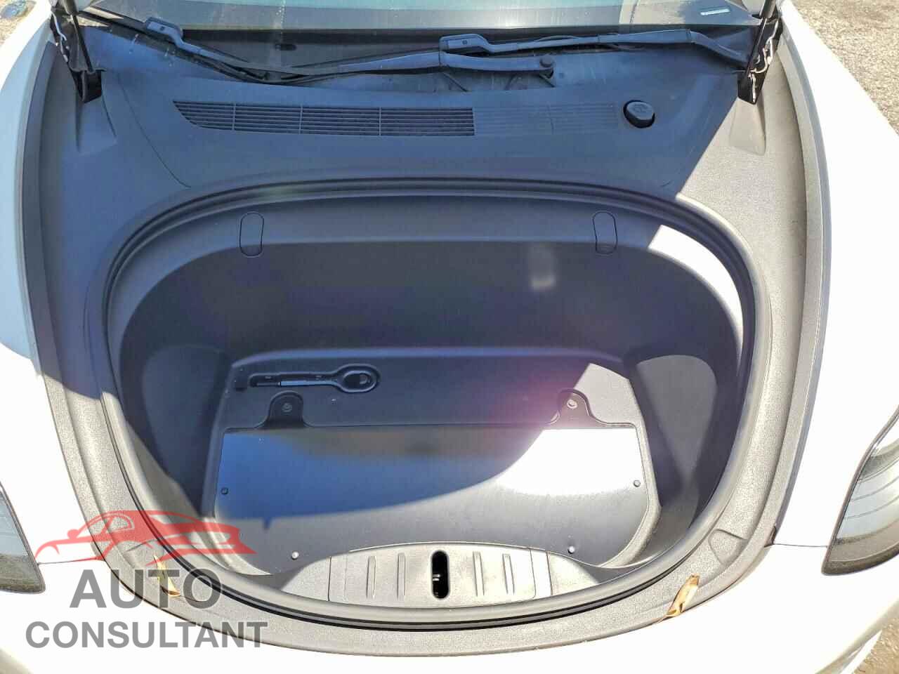 TESLA MODEL 3 2019 - 5YJ3E1EA3KF326952